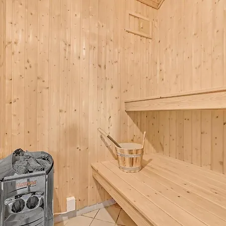 Nice Home In Rudkobing With Kitchen * Spodsbjerg