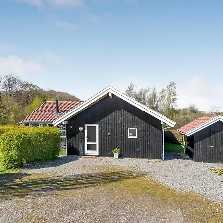 Nice Home In Rudkobing With Kitchen * Spodsbjerg